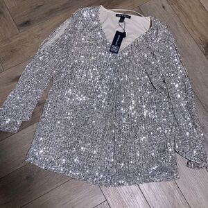 NWT Cable & Gauge Sparkly Top